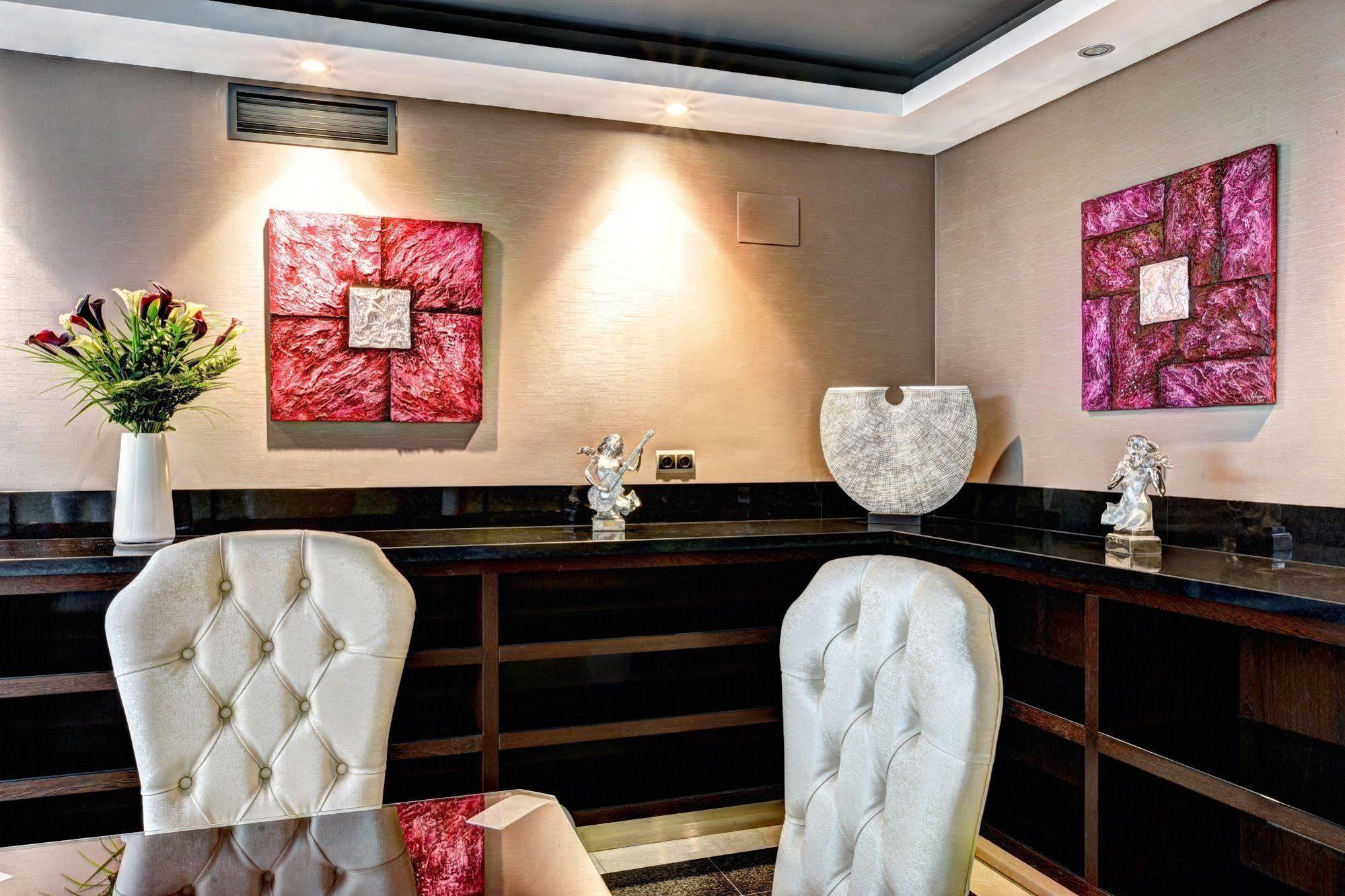Artplatinum & Benalmadena