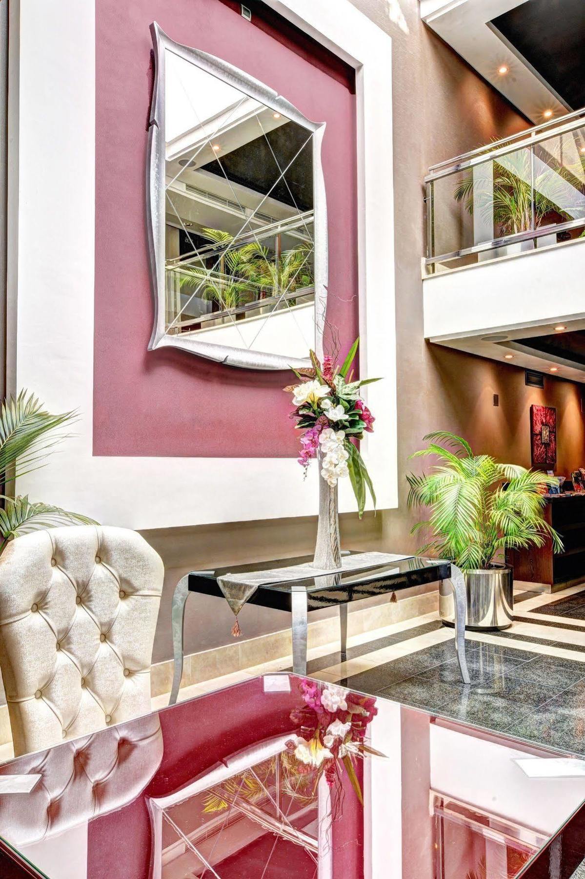 Aparthotel Artplatinum & Benalmadena