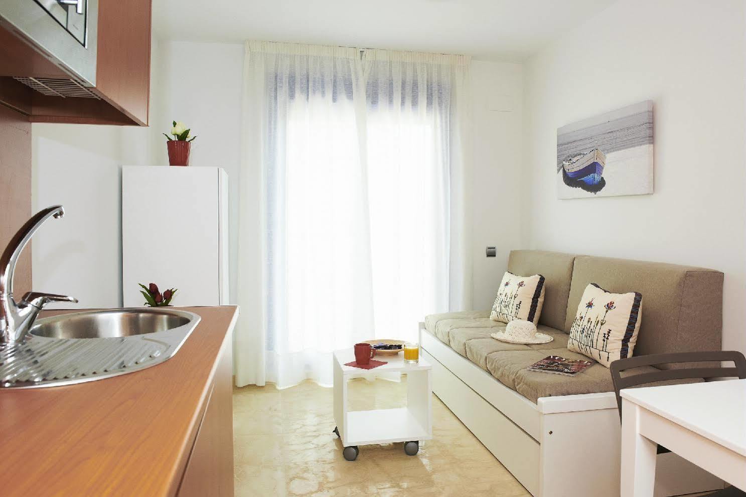 Hotel Pierre & Vacances Playa 5*