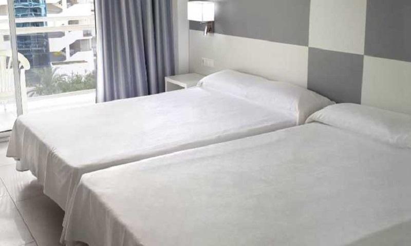 Hotel Globales Patos Park