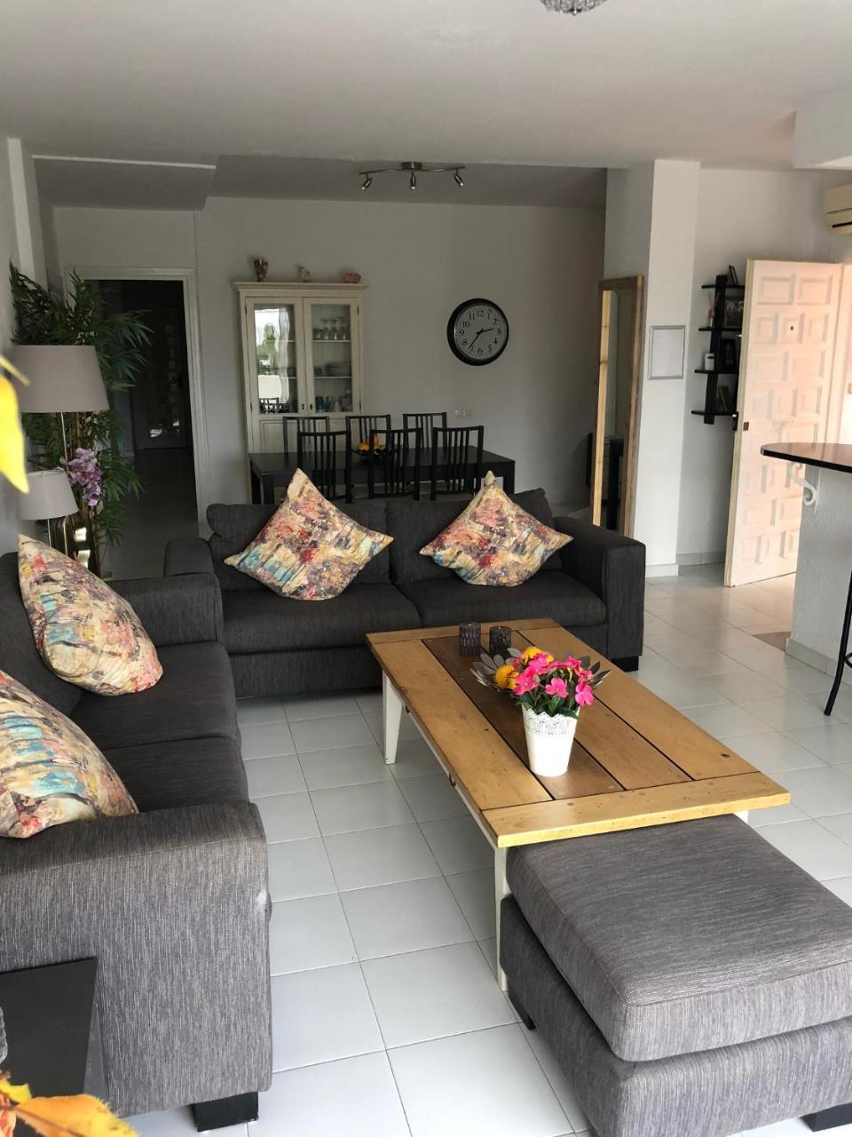 Plaza Ole Apartment