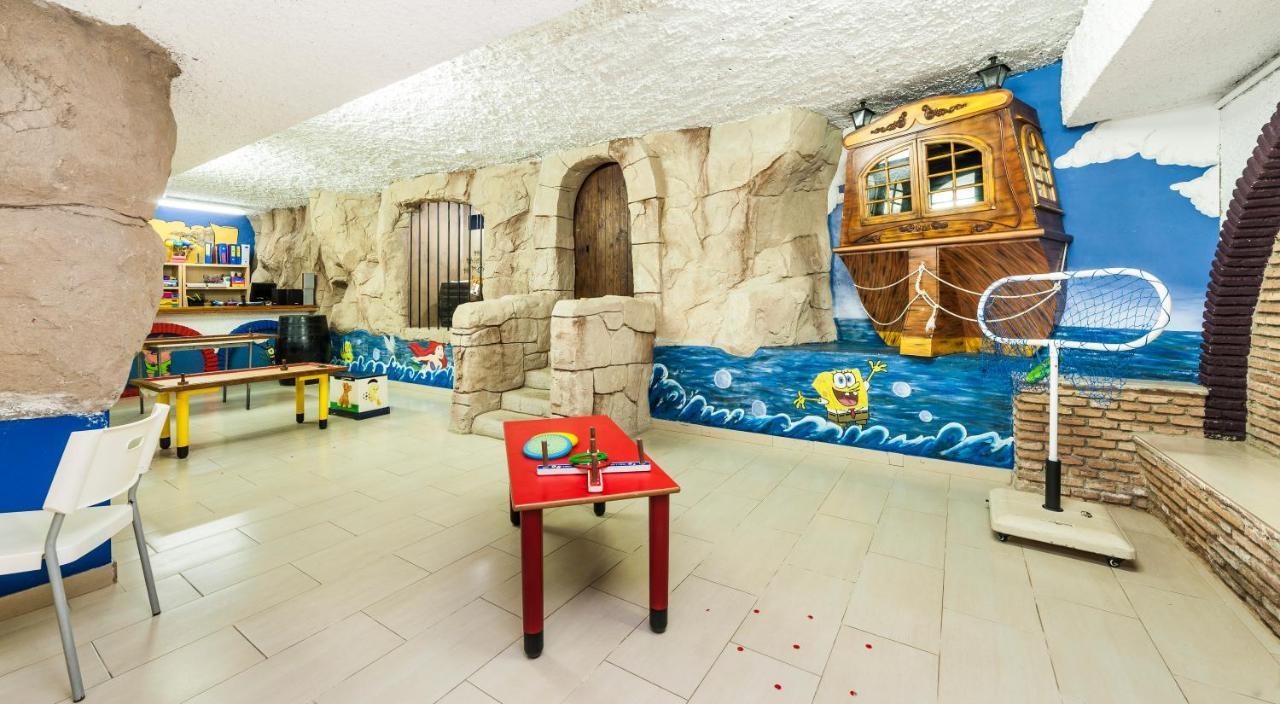 Globales Patos Park 4*