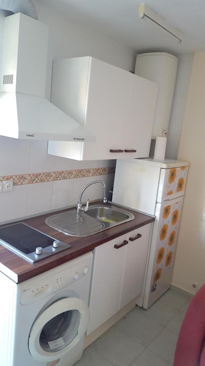 Av. De La Roca Apartment