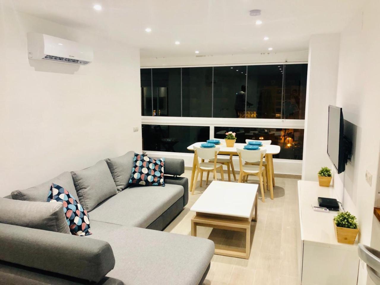 Puerto Marina Deluxe Apartamento *