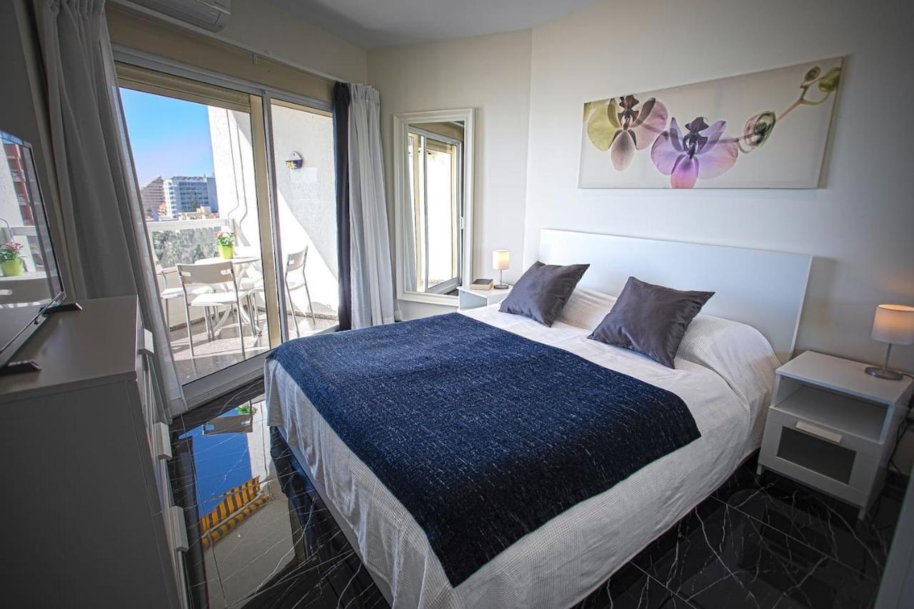 Panoramic Seaview Puerto Marina Apartment