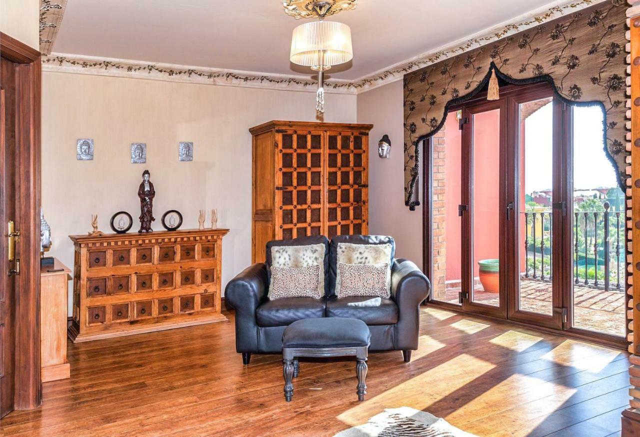 Casa Alexander * Benalmadena