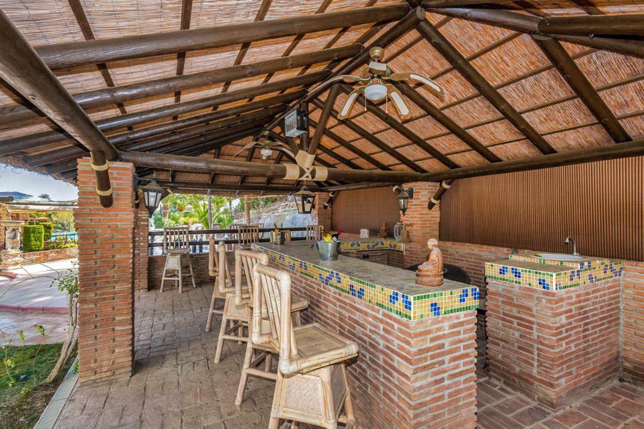 Casa Alexander * Benalmadena