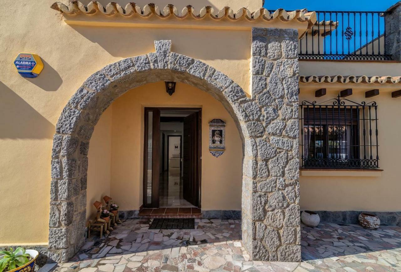 Villa N&a Puerto Marina 4br Paradise *
