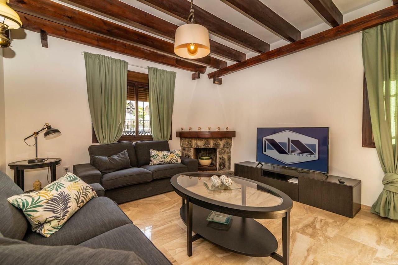 Villa N&a Puerto Marina 4br Paradise Benalmadena
