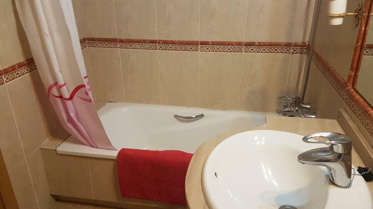 Amplio Apartamento De 2 Dormitorios