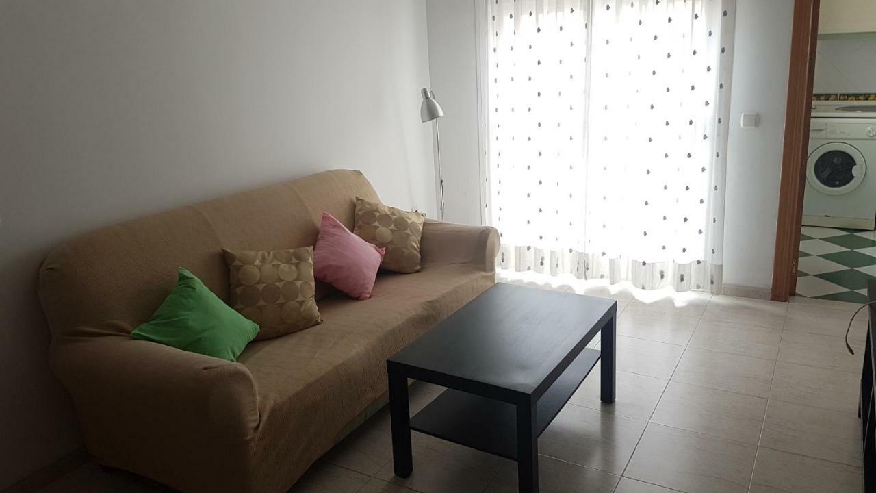 Amplio Apartamento De 2 Dormitorios Benalmadena