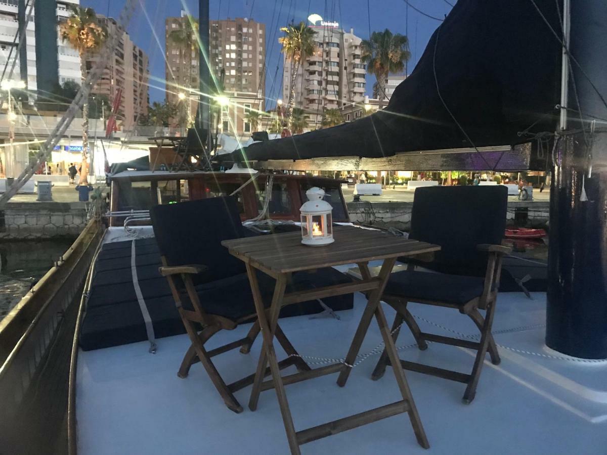 Boat The Umoja Experience