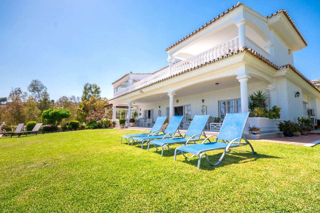 Cubo's Colinas Villa