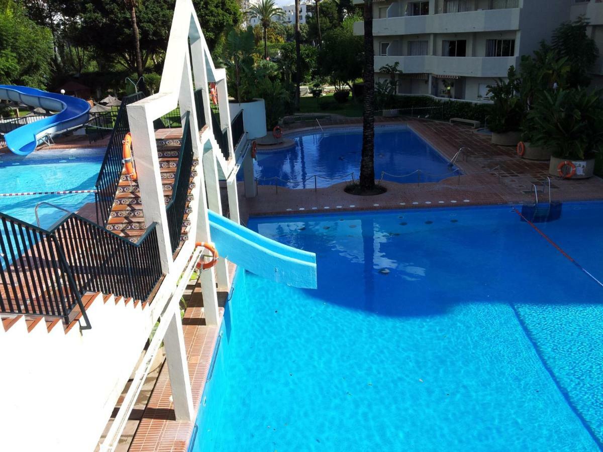 Apartment Benalbeach En De *