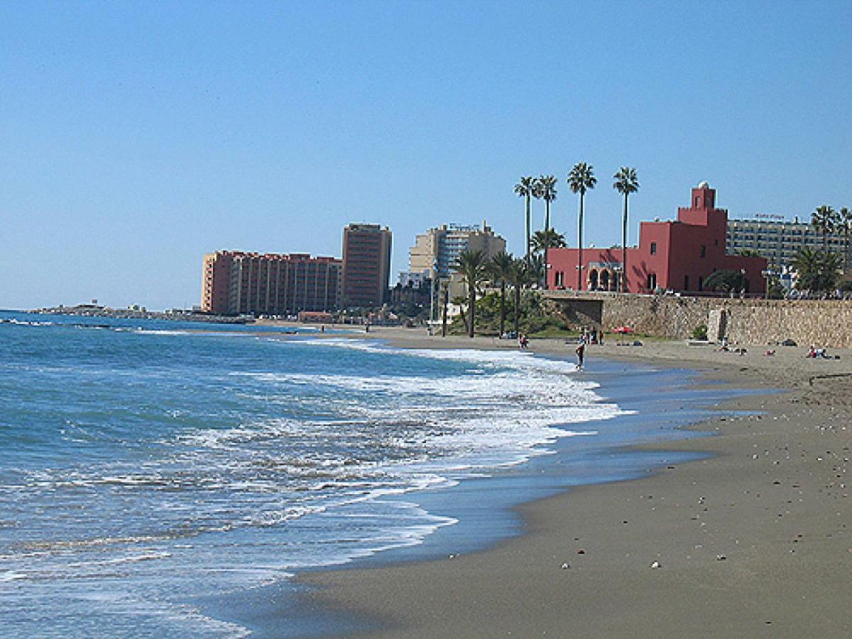 Apartment Benalbeach En De *