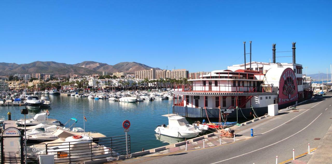 En Puerto Marina G204 *