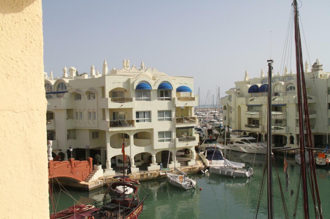Apartment En Puerto Marina B32 *