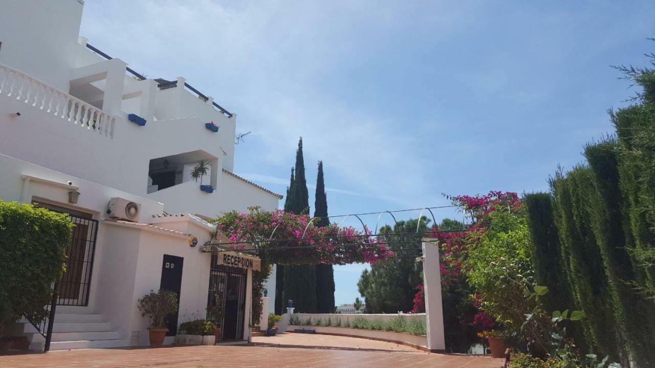 Pueblo Evita Hill Aparthotel 3*