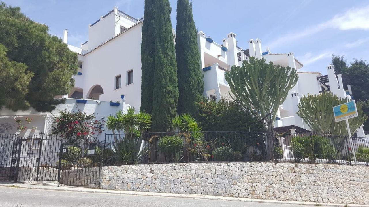 Pueblo Evita Hill Aparthotel