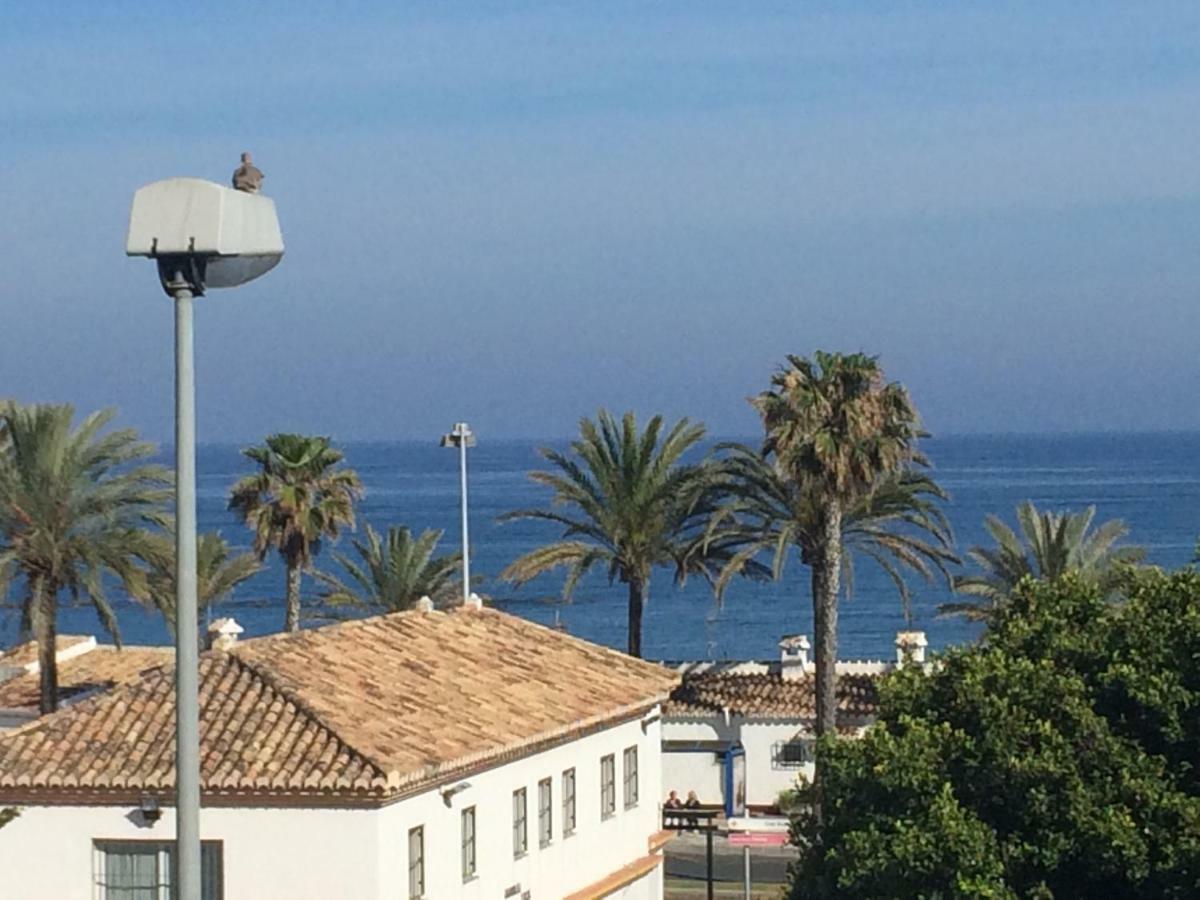 Frente Al Mar *