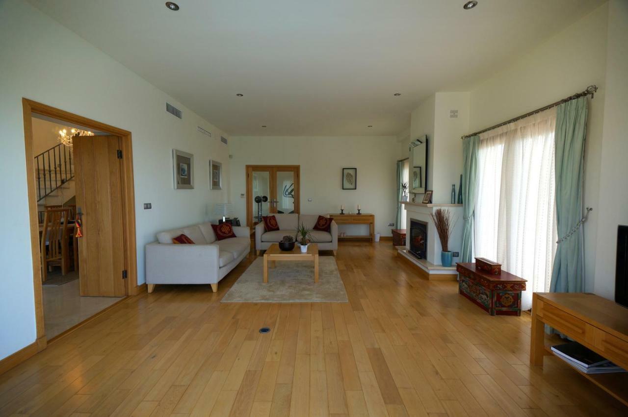 Noa Villa