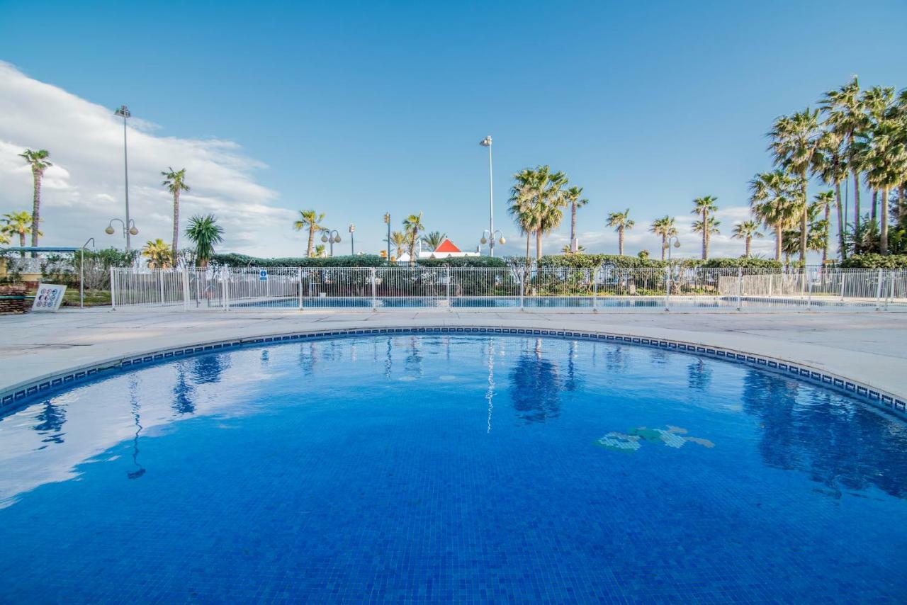 Vb 1 Bedroom Waterfront Apartment