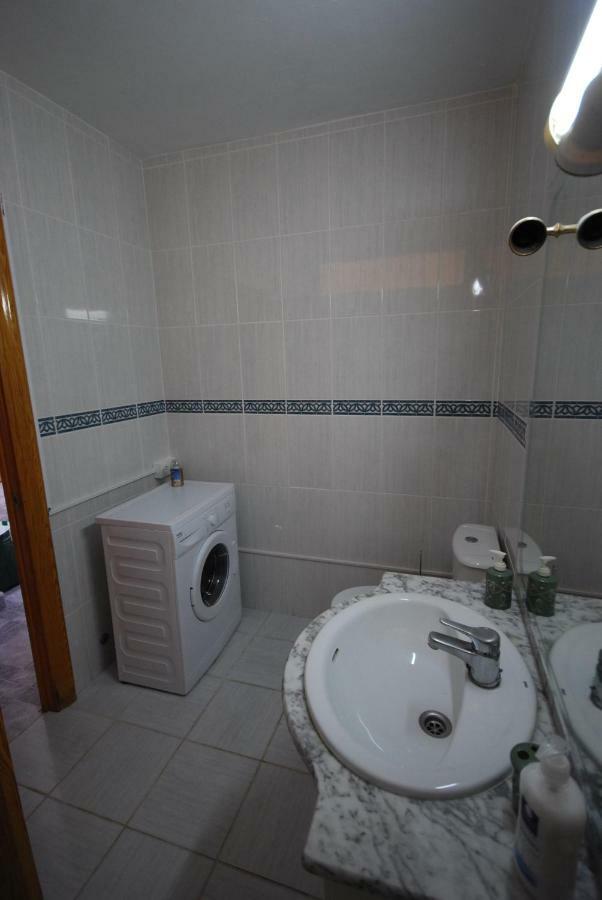 Cozy With First Line Seaview In Perfect Location, Near The Marina