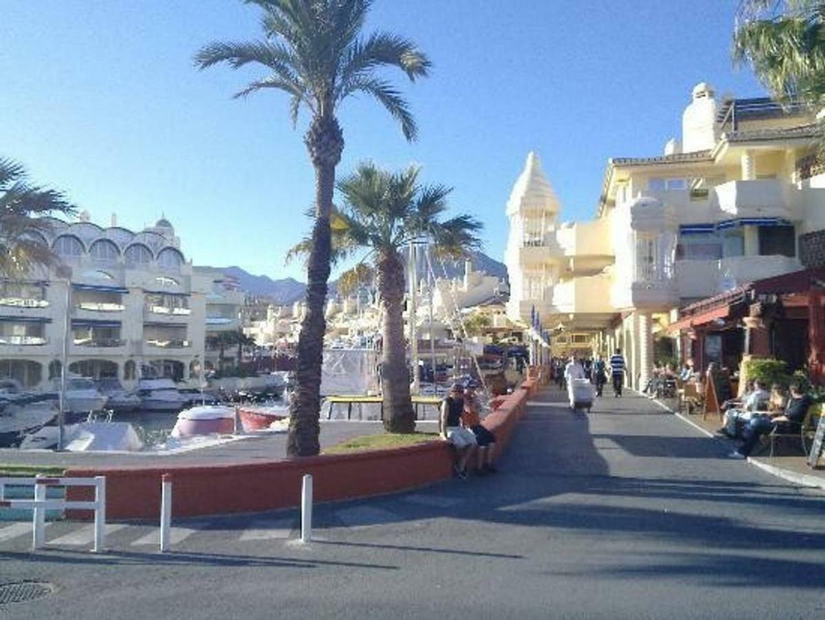 Malaga Puerto Marina Playa Vacacional Luxury Apartment Benalmadena