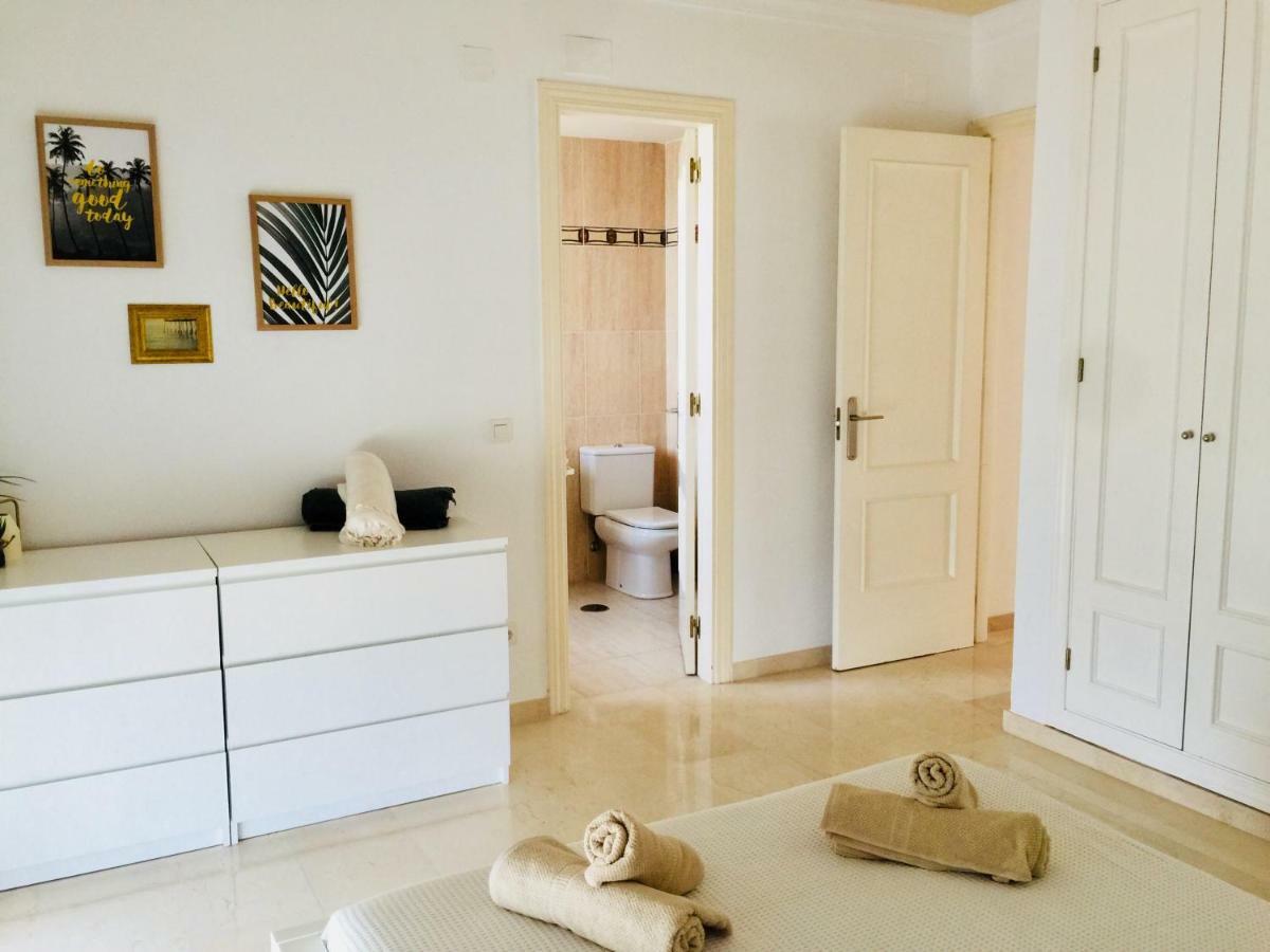 La Perla Beachfront *