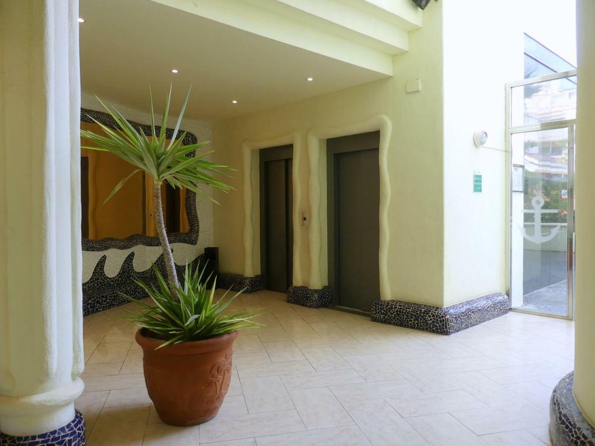 Puerto Marina-benalmadena Luxury Dentro De La Isla Apartment