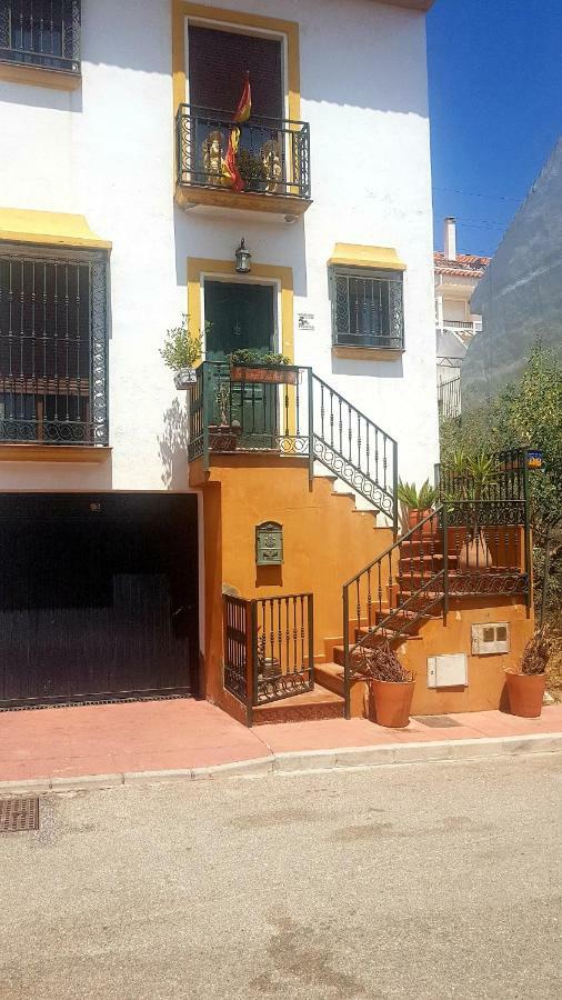 Excelente Habitacion En Bonita Y Tranquila Casa En Pueblo Homestay
