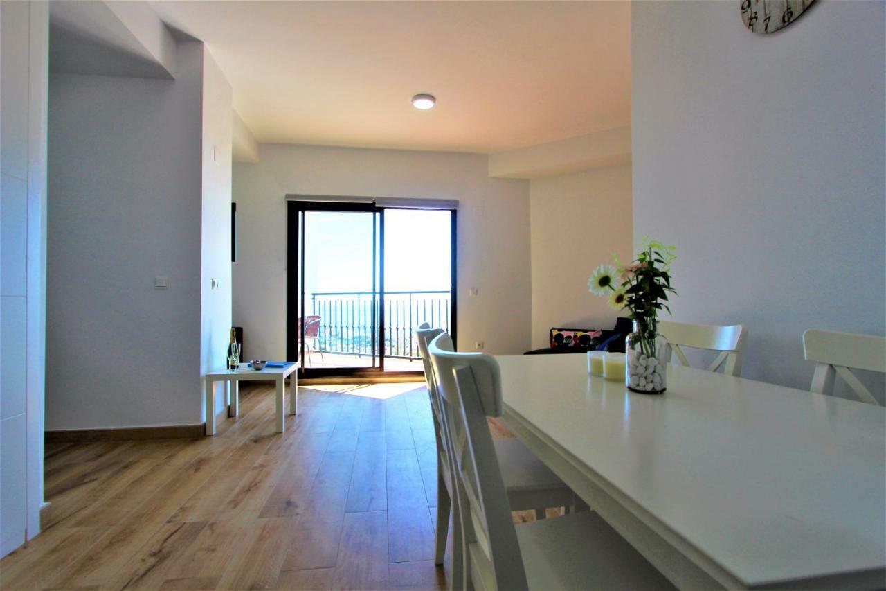 Apartamento Pueblo - Excelente Conexión Wifi - Piscina Abierta - Fantasticas Vistas - Parking Gratis