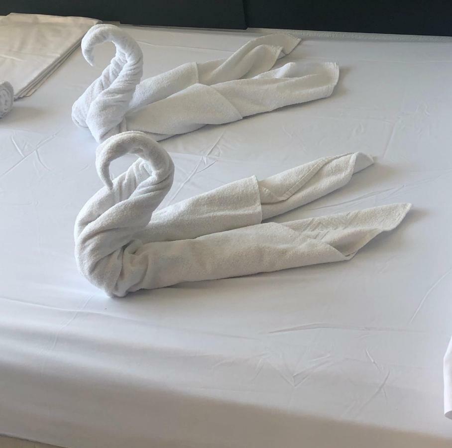 Primera Linea De Playa En , Vistas Al Mar, Aloha Playa, Malaga Apartamento Benalmádena