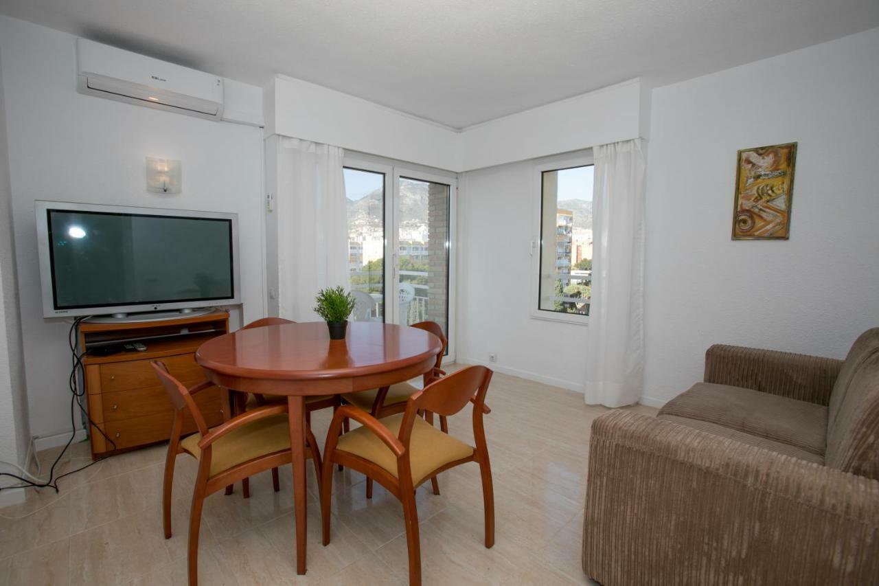 Iris Apartment *