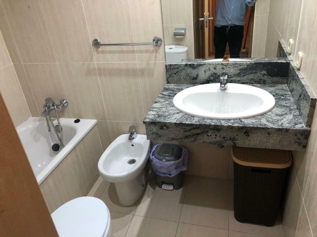 Primera Linea De Playa En , Vistas Al Mar, Aloha Playa, Malaga Apartamento *