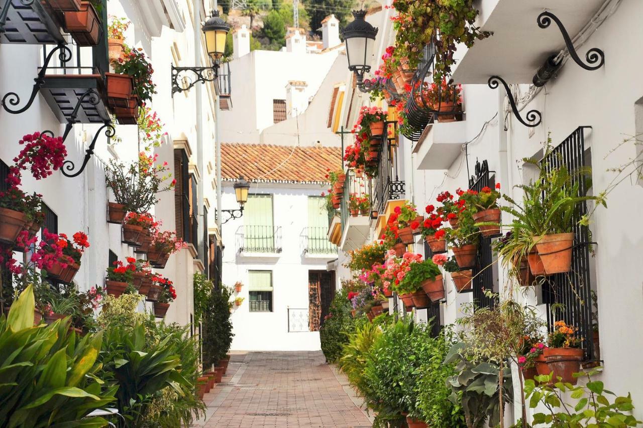Calle Nuestra Senora De La Victoria