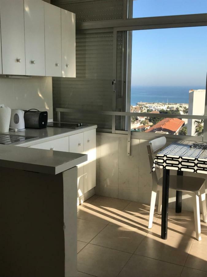 14 Avenida Marysol, Benalmadena,costa Del Sol. *