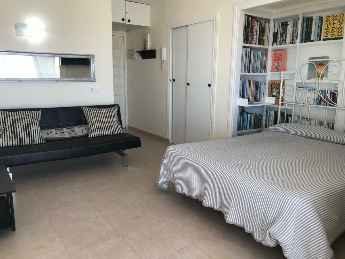 14 Avenida Marysol, Benalmadena,costa Del Sol. Apartment *
