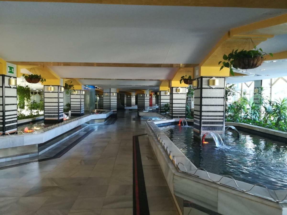 Parking Privado Benalbeach Apartment Benalmadena
