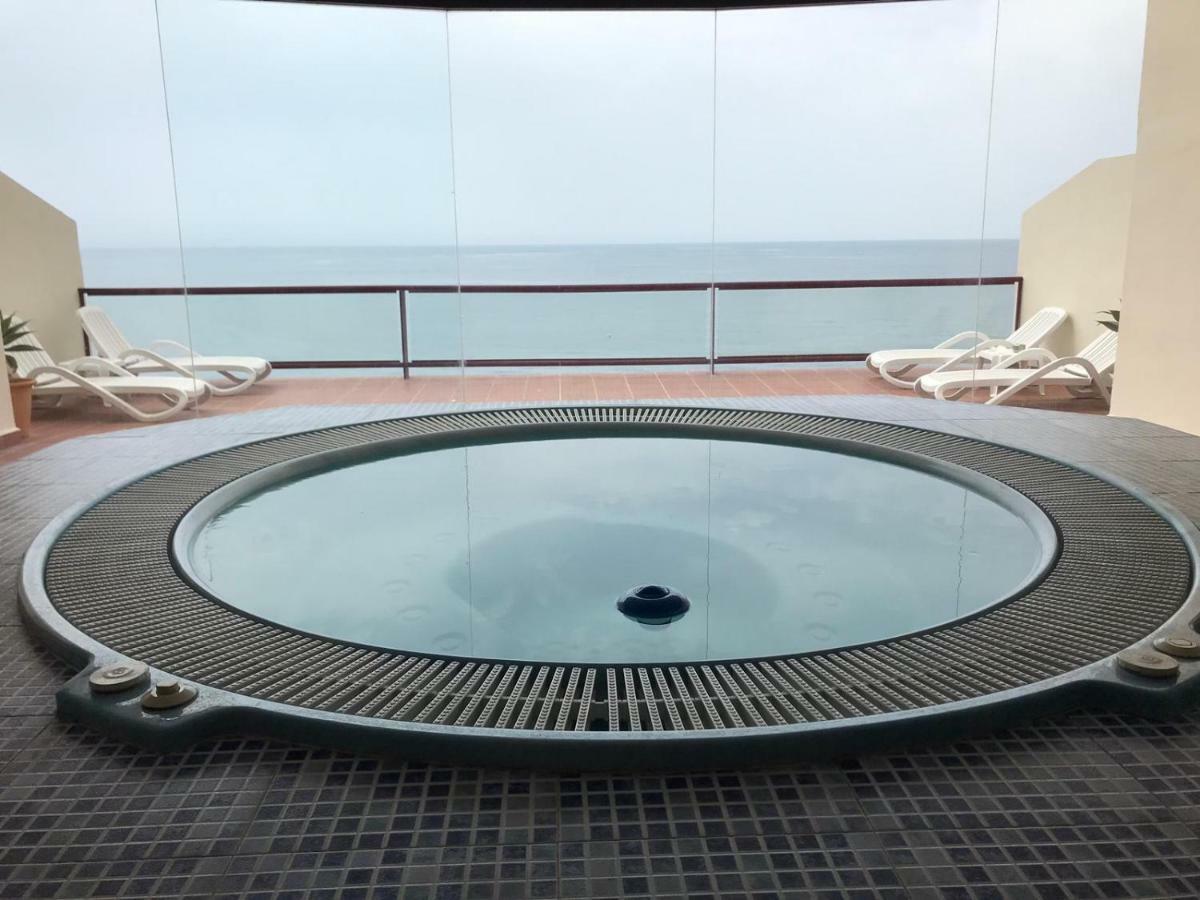 Puerta Del Mar, Atico&spa Incluido En Primer Linea Apartment *