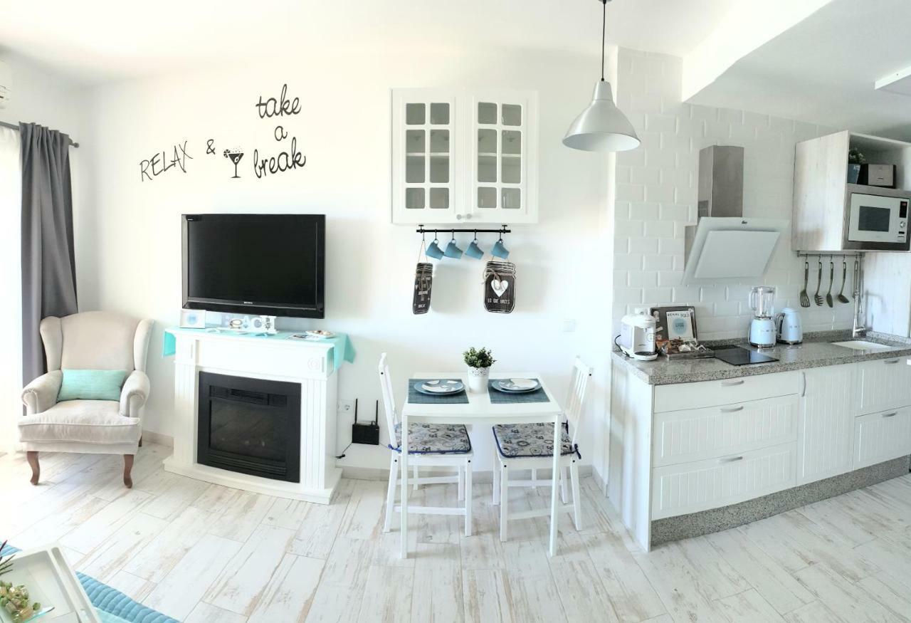 El Estudio De La Playa Benalbeach Holidays Deluxe