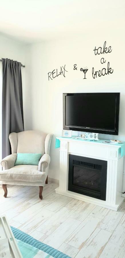 El Estudio De La Playa Benalbeach Holidays Deluxe Apartment