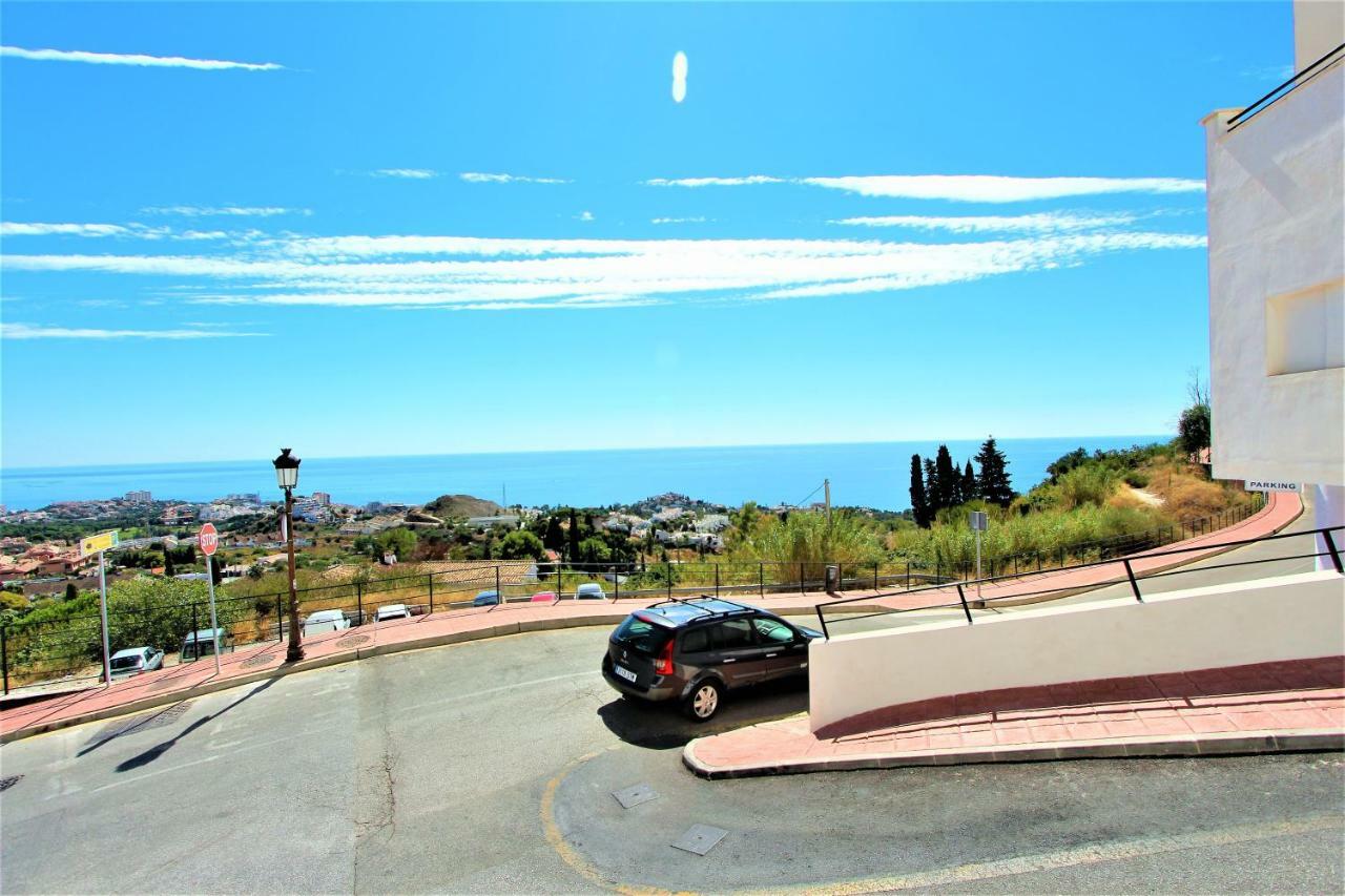 Pueblo - Excelente Conexión Wifi - Piscina Abierta - Fantasticas Vistas - Parking Gratis Apartamento