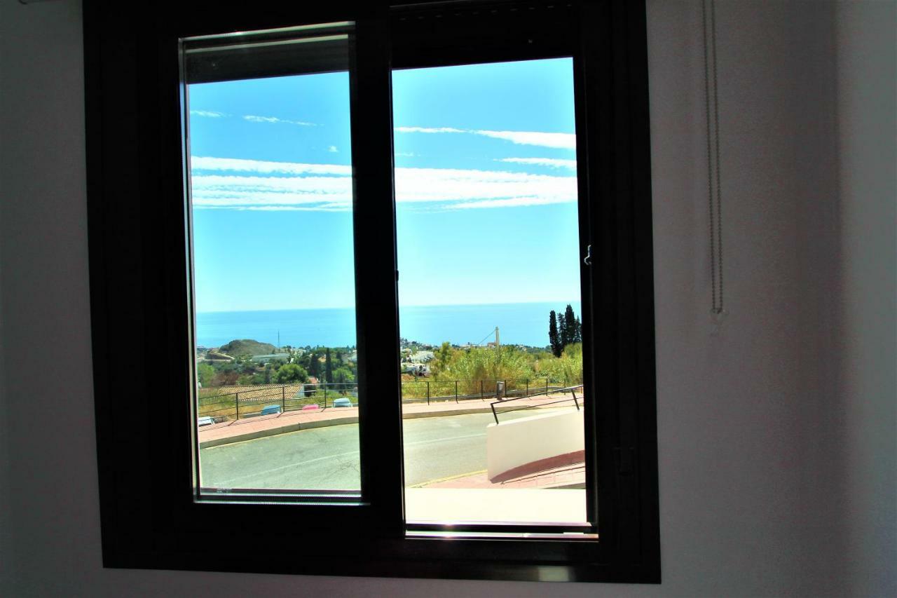 Apartamento Pueblo - Excelente Conexión Wifi - Piscina Abierta - Fantasticas Vistas - Parking Gratis