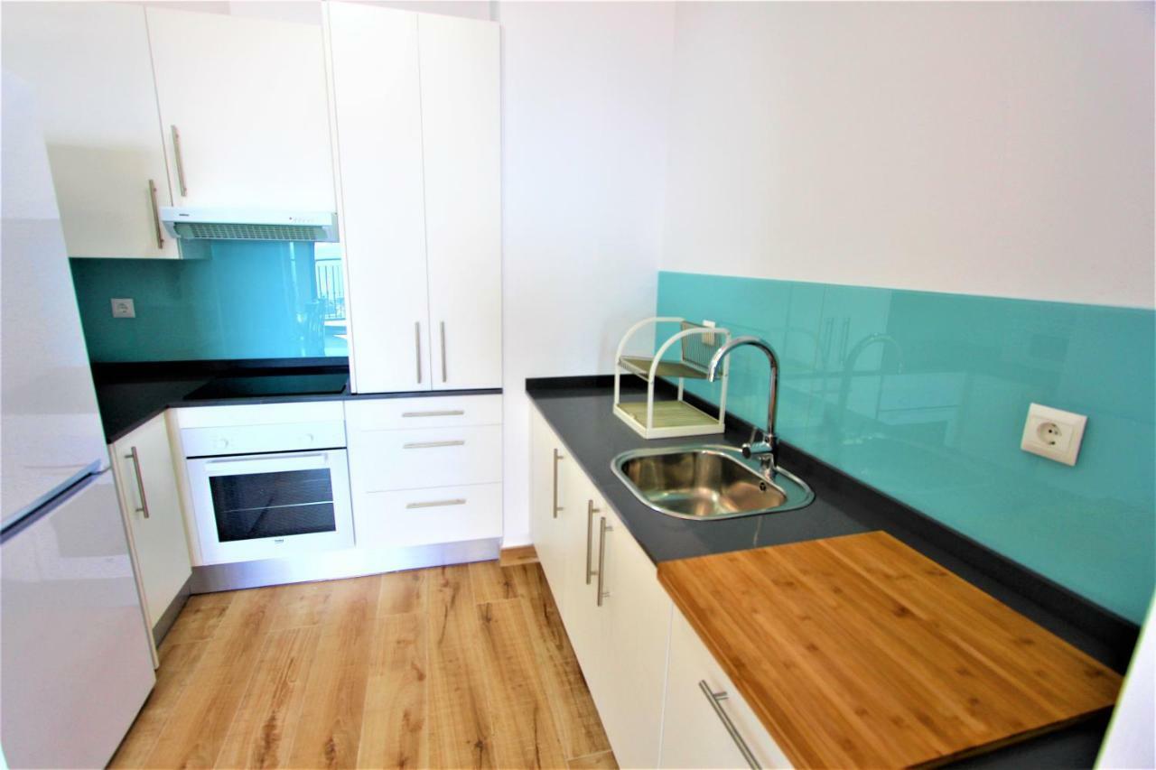 Pueblo - Excelente Conexión Wifi - Piscina Abierta - Fantasticas Vistas - Parking Gratis Apartamento
