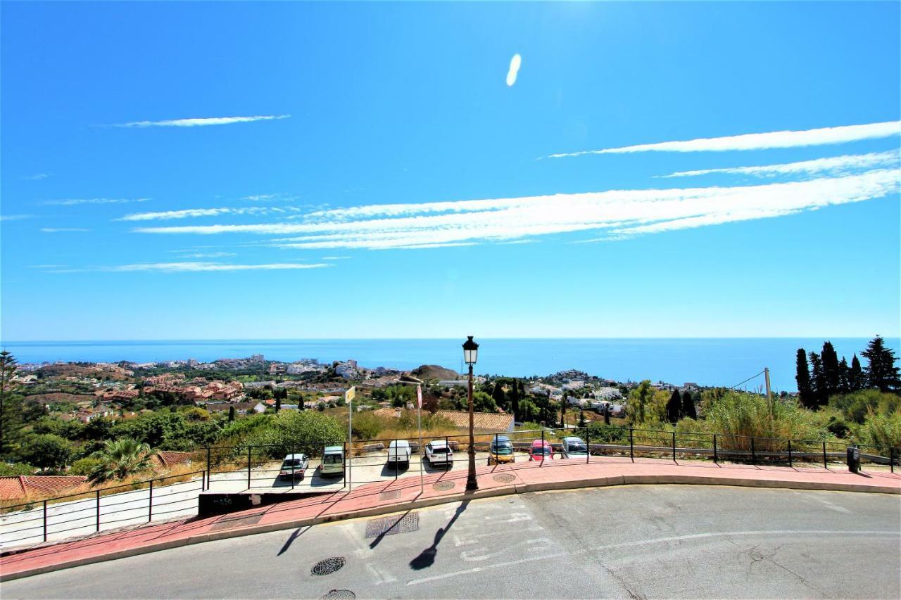Pueblo - Excelente Conexión Wifi - Piscina Abierta - Fantasticas Vistas - Parking Gratis *