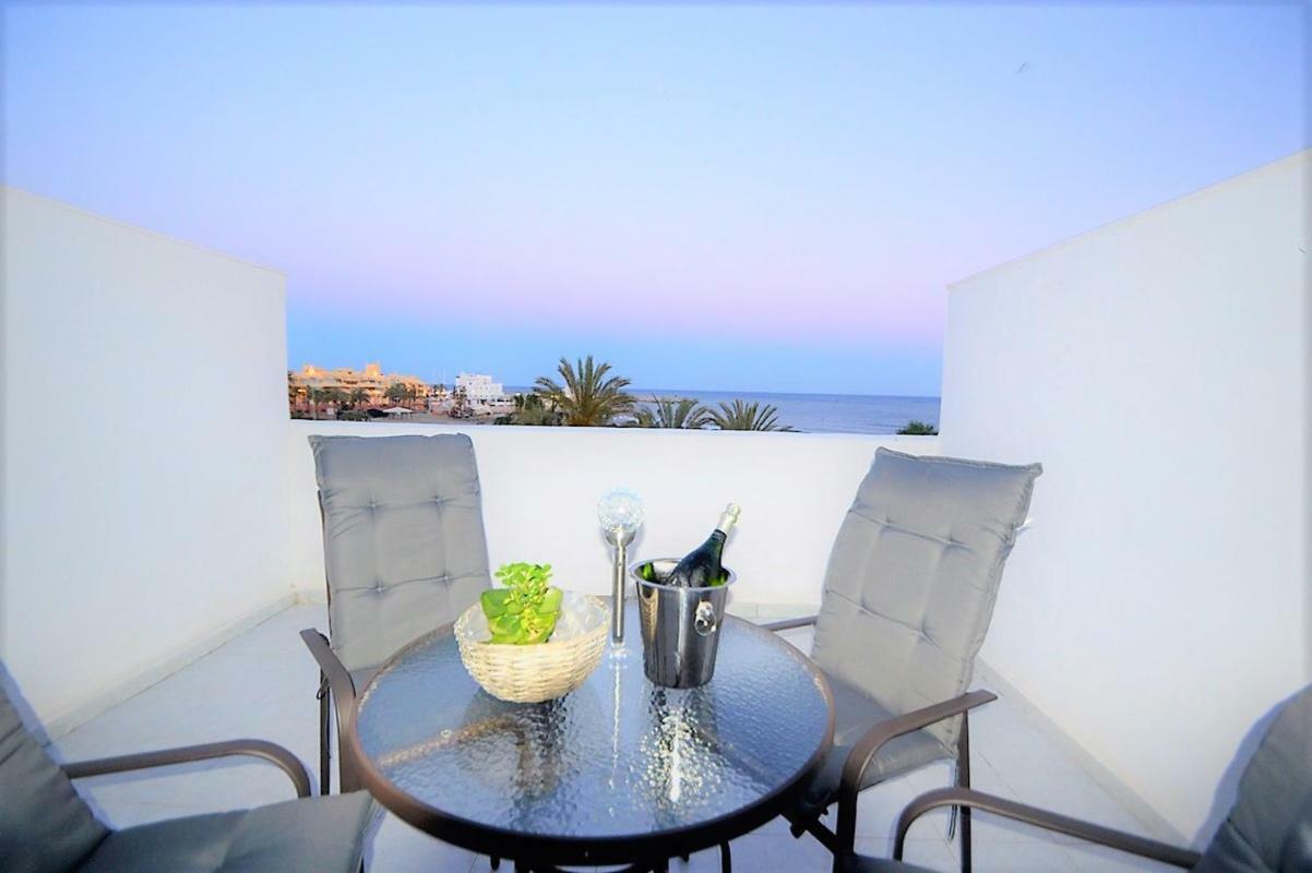 Beachfront Ole Playa Apartment