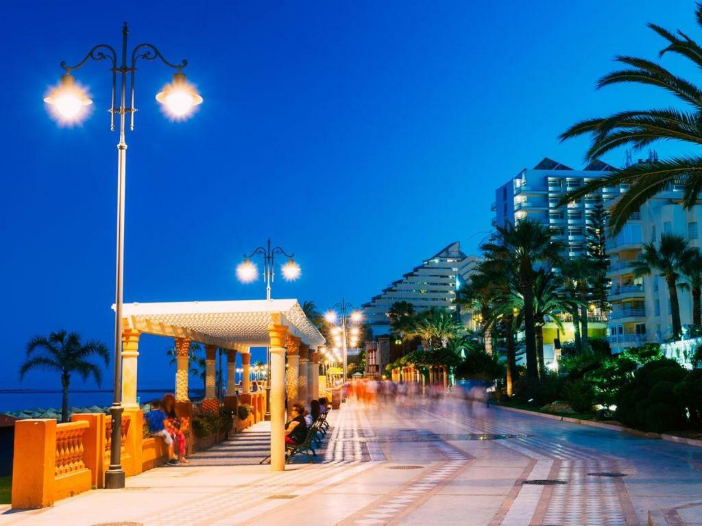 Beachfront Ole Playa Benalmádena