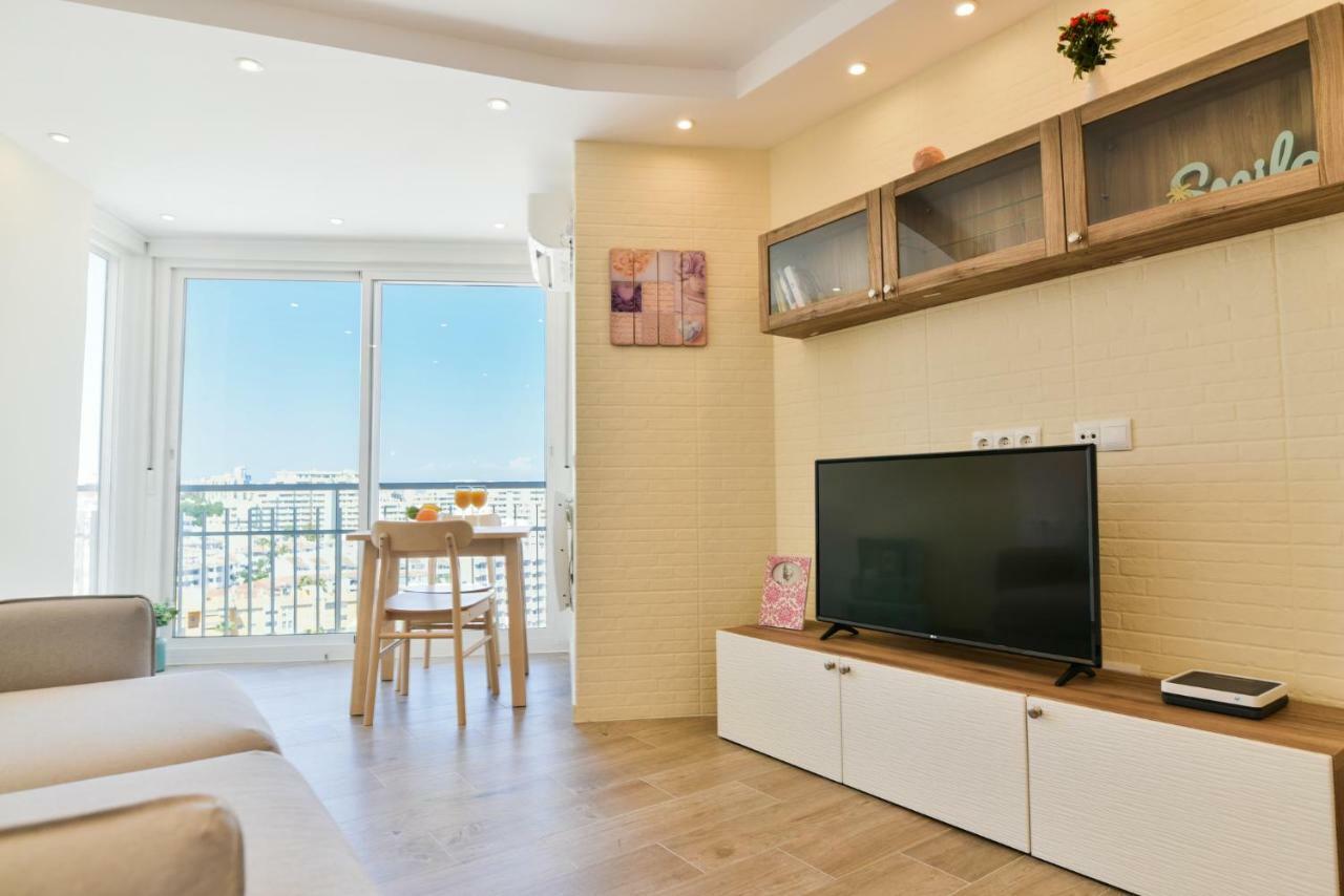 Seafront Top Floor Studio Apartment Benalmadena