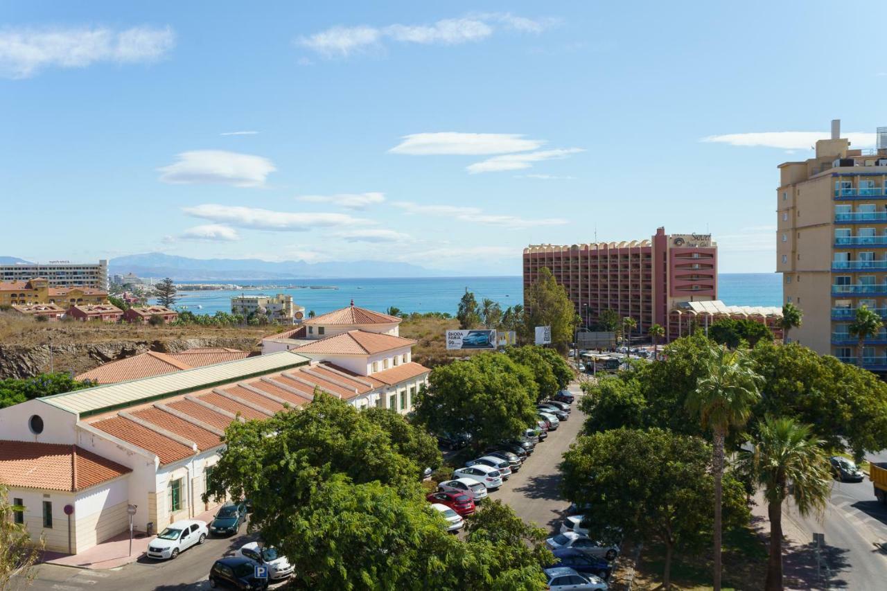 Spacious Beachfront Flat With Sea Views And Private Indoor Parking * Benalmádena